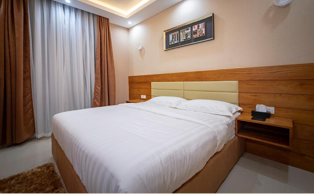 Red-5 - Al Safa Suites Selale Dış mekan fotoğraf