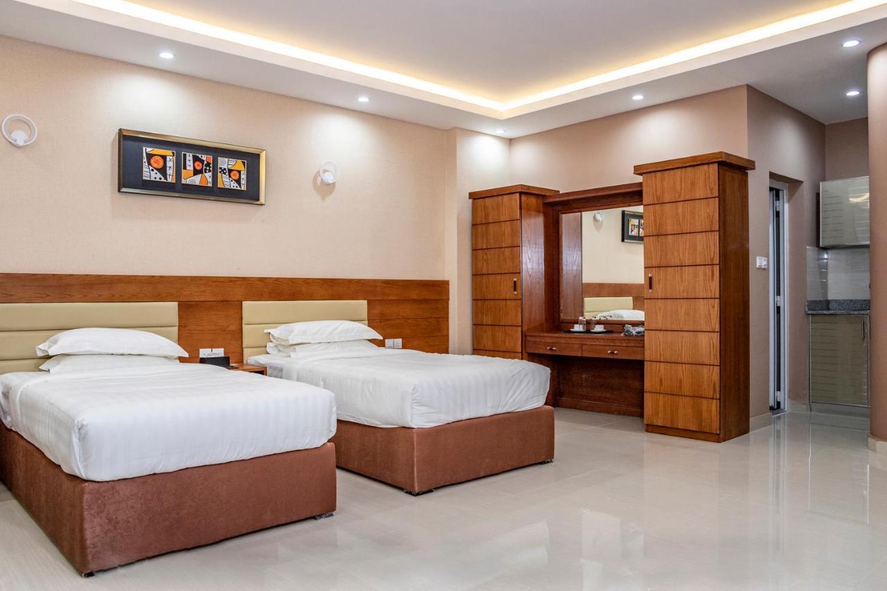 Red-5 - Al Safa Suites Selale Dış mekan fotoğraf