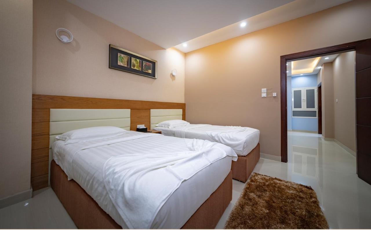 Red-5 - Al Safa Suites Selale Dış mekan fotoğraf